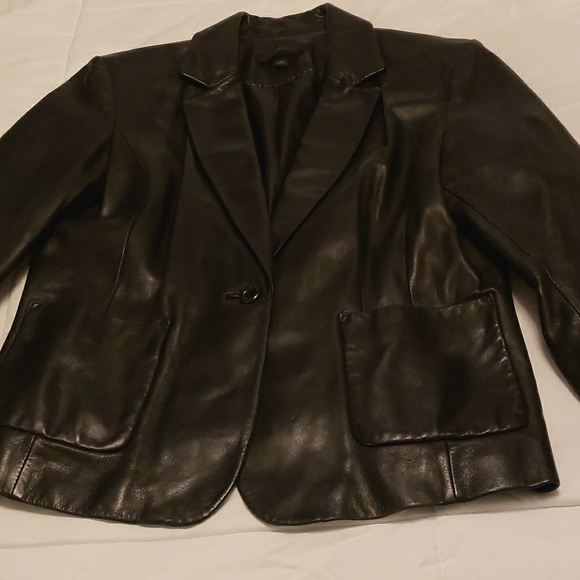 Butter soft leather blazer - Picture 1 of 8